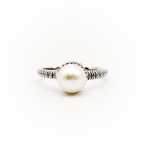 14k White Gold Pearl and Diamond Ring - Le Vive Jewelry in Riverside