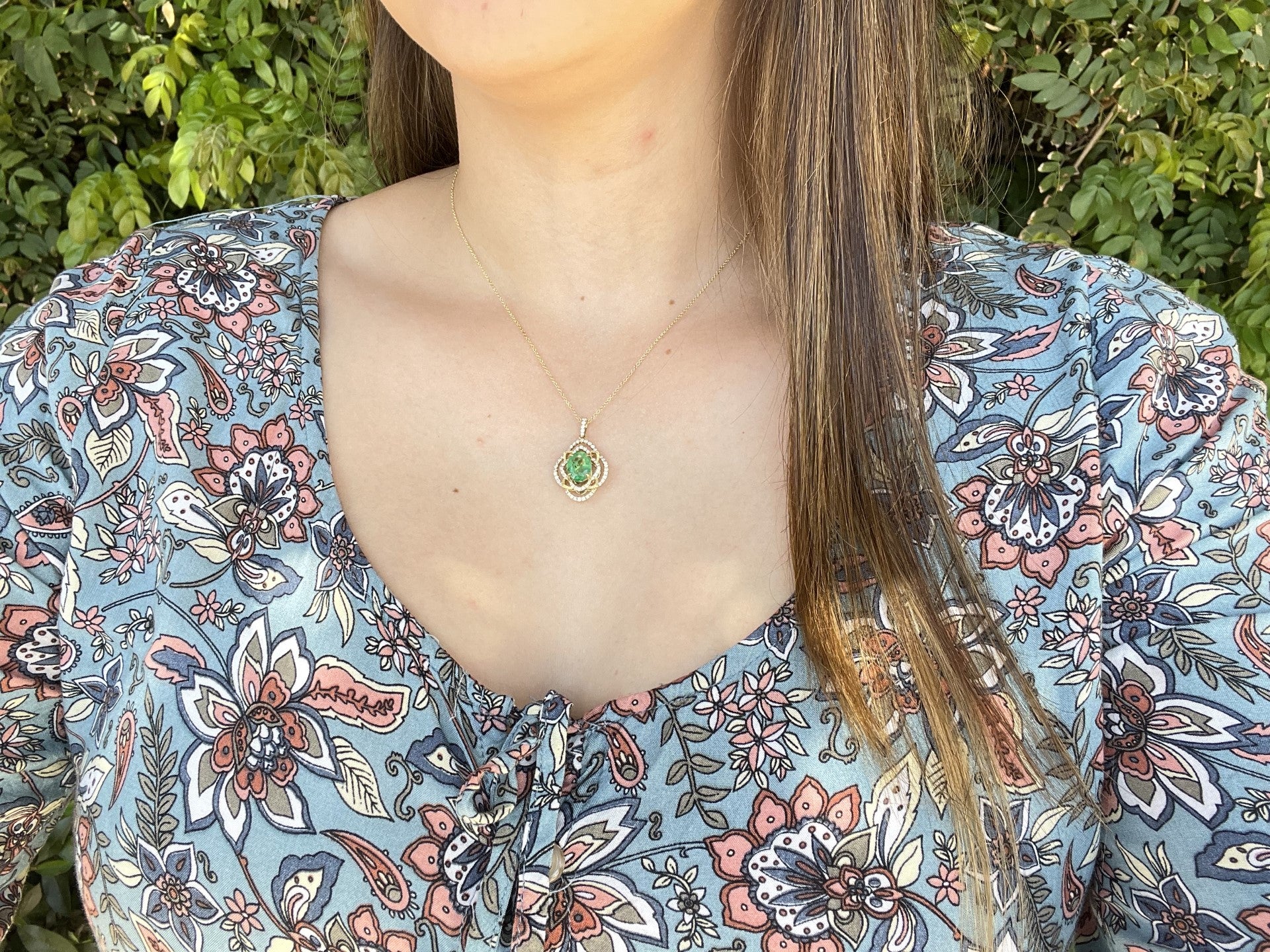 14k Yellow Gold & Emerald & Diamond Necklace - Le Vive Jewelry in Riverside